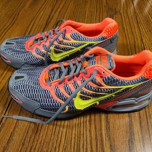 Womens Nike Torch 4 size 9 Grey, orange, & yellow